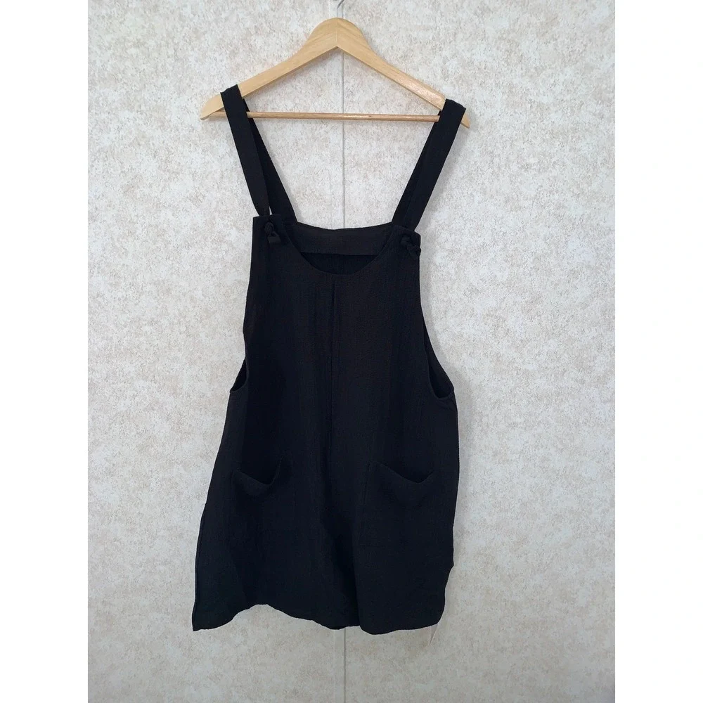NWT Emery Rose Black Textured Overall Romper Sleeveless Front Pockets Size Large